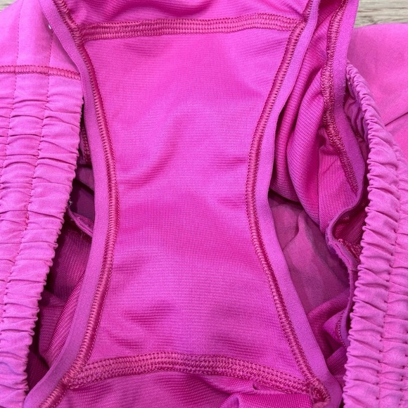Lululemon Hotty Hot High Rise Shorts 4" In Sonic Pink Size 4 - Picture 4 of 5